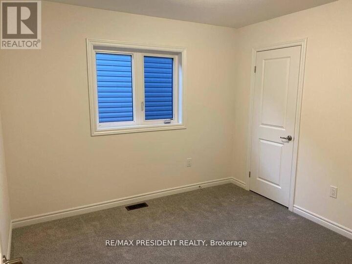 Property Photo:  10 Poole Street  ON N3V 0B1 