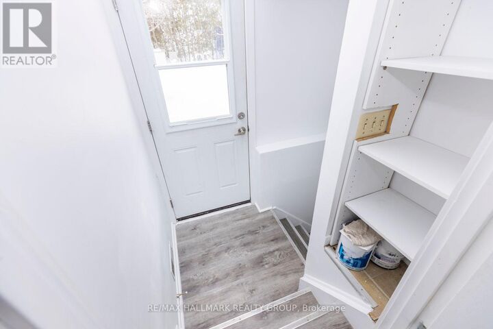 Property Photo: 1542 St. Georges Street B ON K1E 1P9