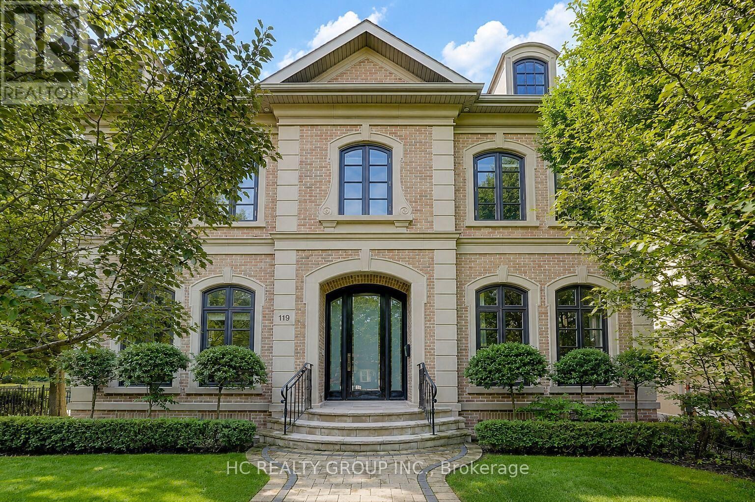 Property Photo:  119 Strathallan Boulevard  ON M5N 1S9 