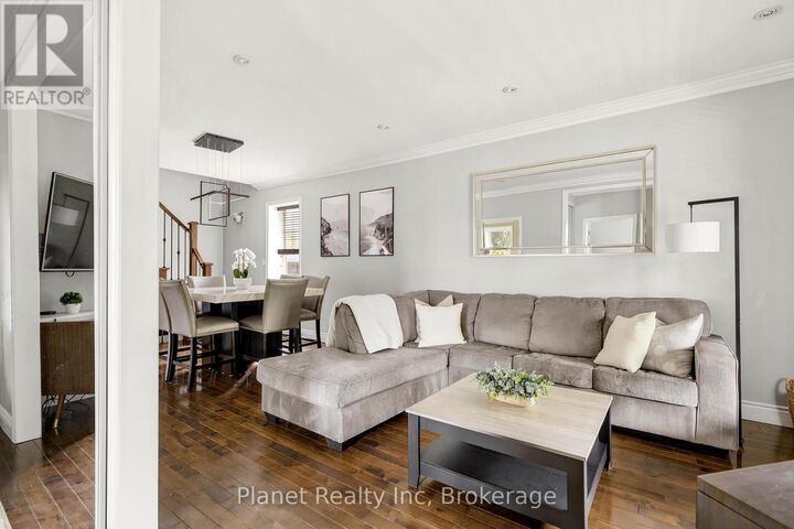 Property Photo: 44 Alma Street North ON N1H 5X1