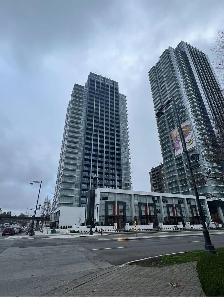 13428 105 Avenue — photo 1