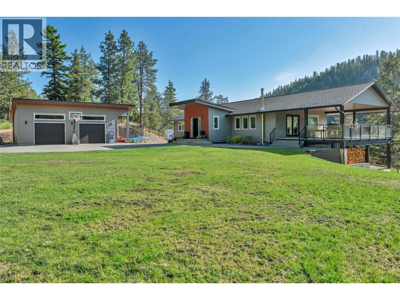 Property Photo: 163 Farleigh Lake Road BC V2A 0E6