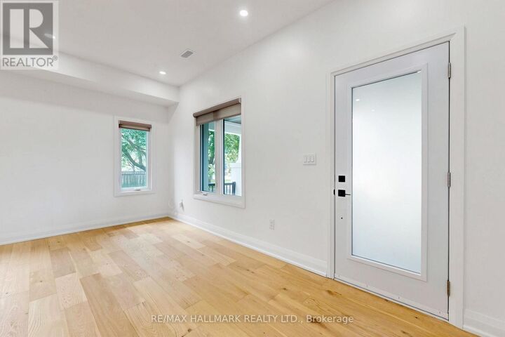 Property Photo: 2205 Victoria Park Avenue Main ON M1R 1V8