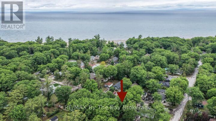 Property Photo:  13 5th Lane  ON L9Z 2E9 
