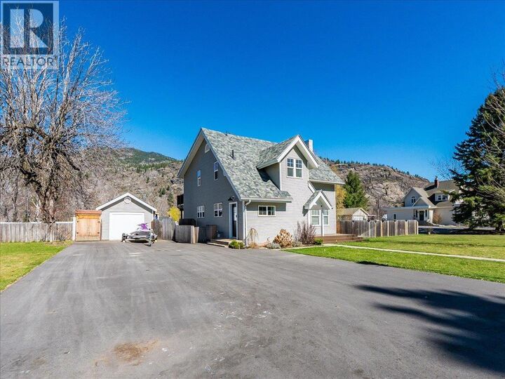 Property Photo: 300 Kootenay Avenue BC V1R 1H5