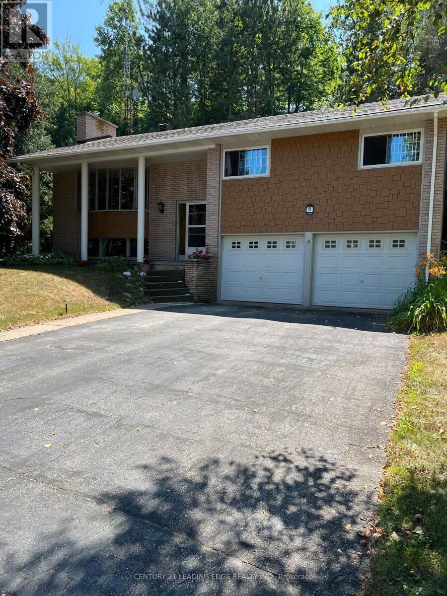 Property Photo:  19 Forest Hill Road  ON K0L 1C0 