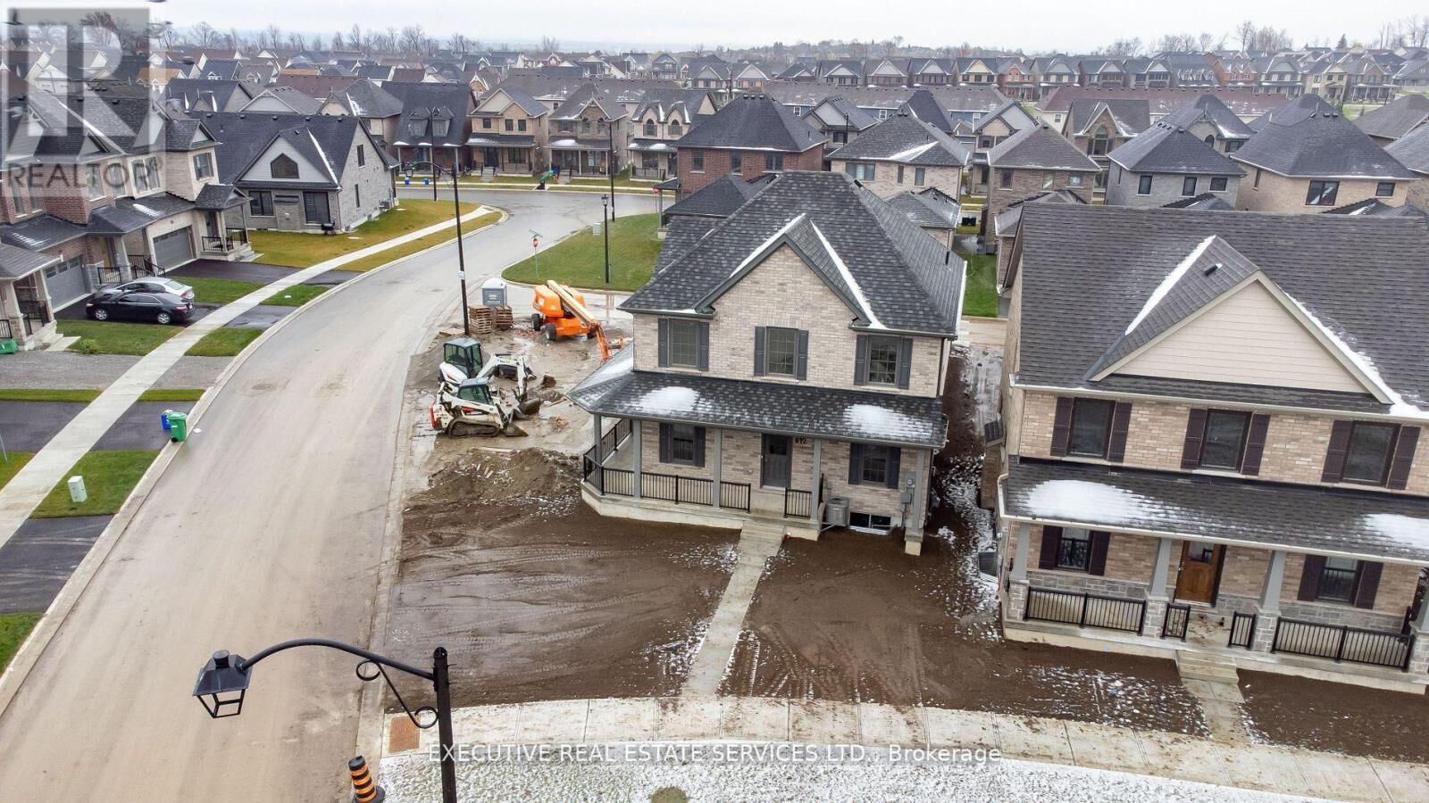Property Photo:  612 Wedlock Lane  ON K9H 0C4 