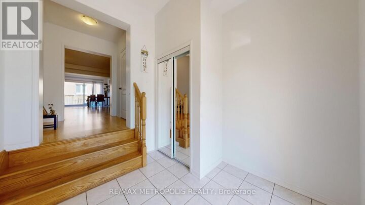 Property Photo: 147 John Davis Gate Partial ON L4A 1T6