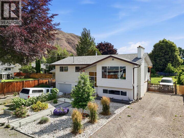 Property Photo:  1167 Schreiner Street  BC V2B 5W7 