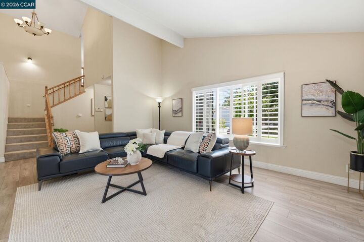 Property Photo:  3611 Sunview Ct  CA 94520 