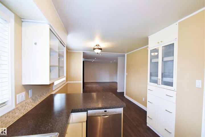 Property Photo: 5114 44 Avenue AB T0A 3A4