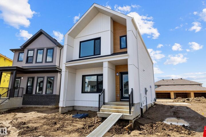 Property Photo:  133 Mustang Close  AB T8E 0C1 
