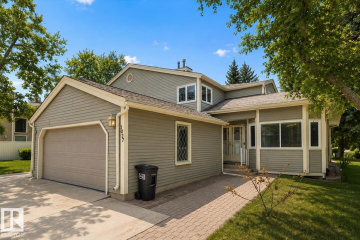 Property Photo: 1027 109 Street NW AB T6J 5G2