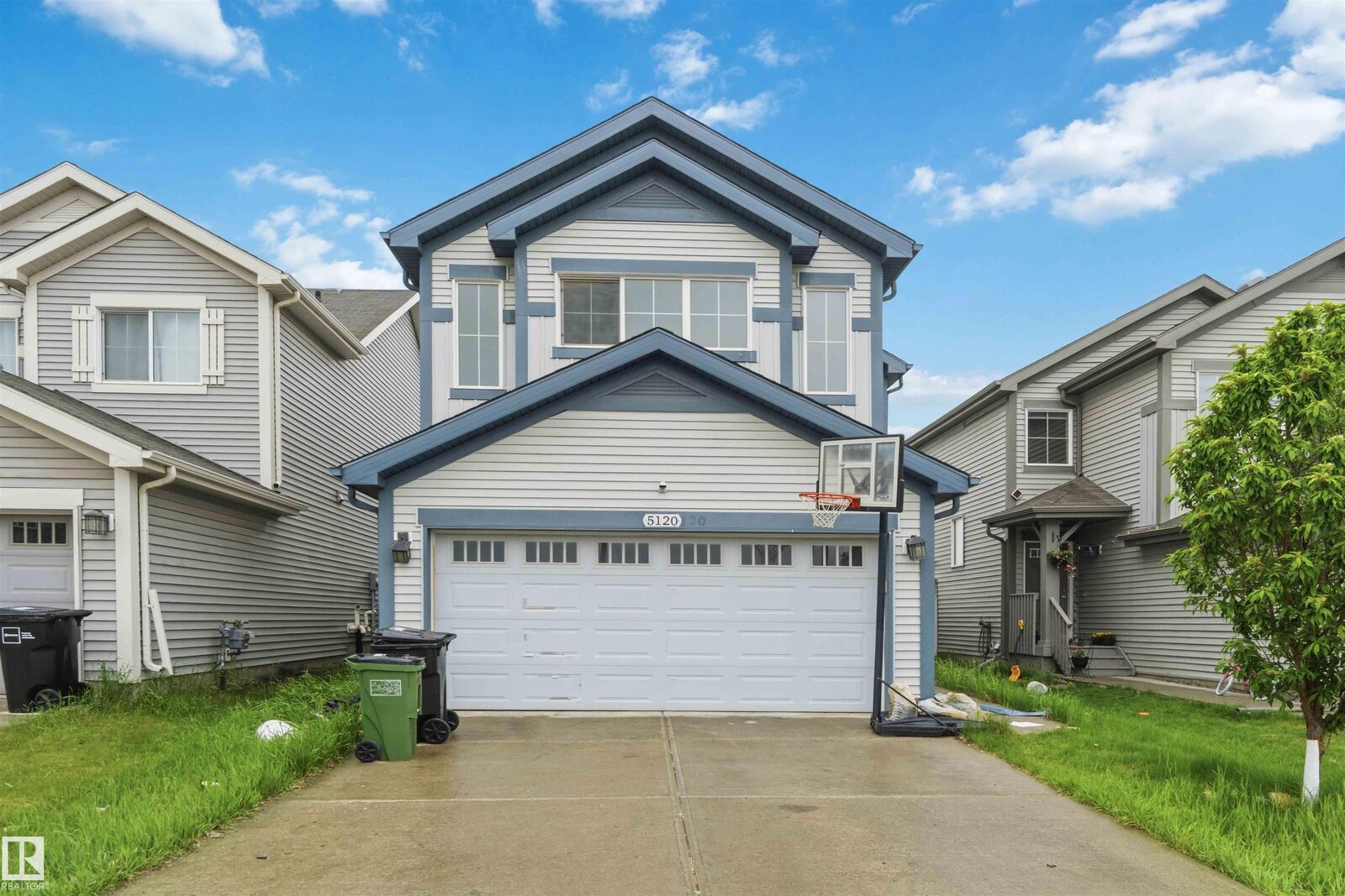 Property Photo: 5120 19 Avenue SW AB T6X 1A4