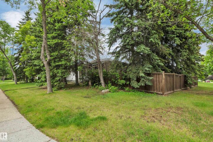 Property Photo:  107 Corinthia Drive  AB T9E 4K5 