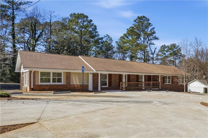 Property Photo: 2239 Scenic Drive GA 30078