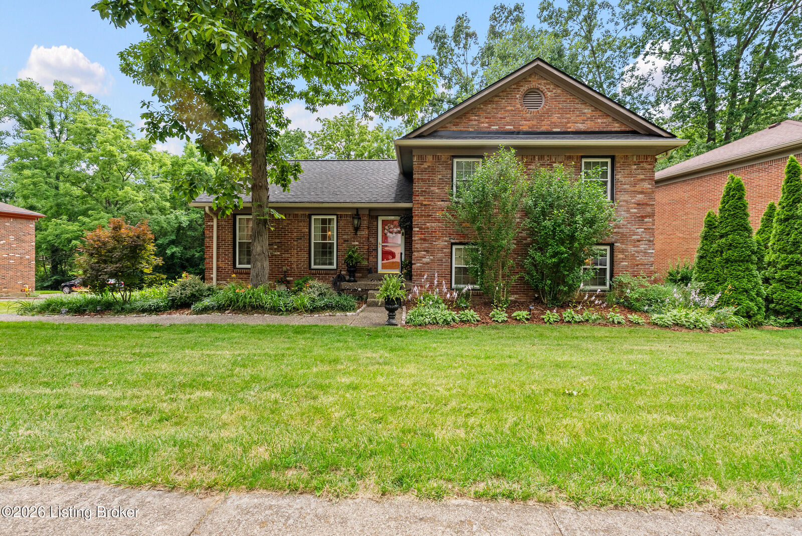 Property Photo:  404 Timberlake Trail  KY 40245 