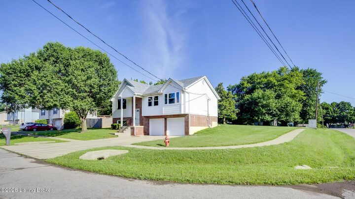 Property Photo:  200 Mable Ct  KY 40175 