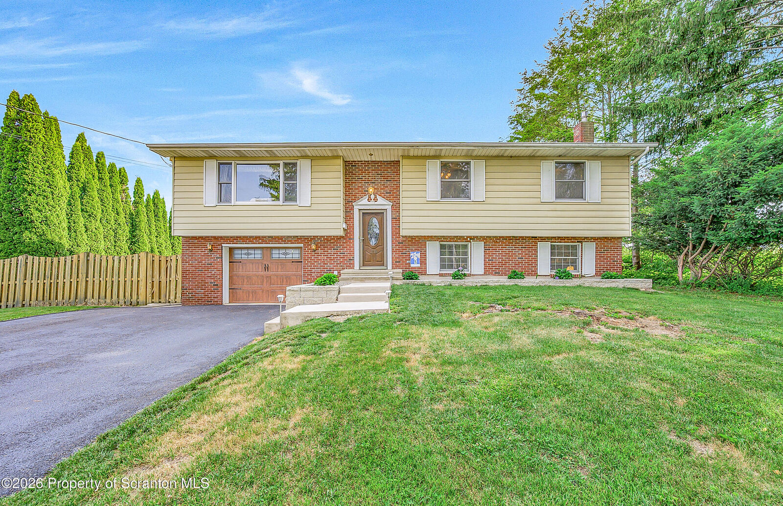 Property Photo:  1735 Bulwer Street  PA 18504 