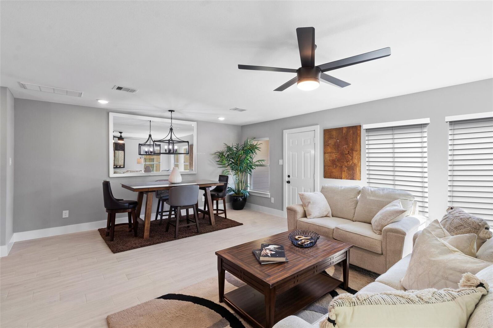 Property Photo:  9934 Lanewell Street  TX 77029 