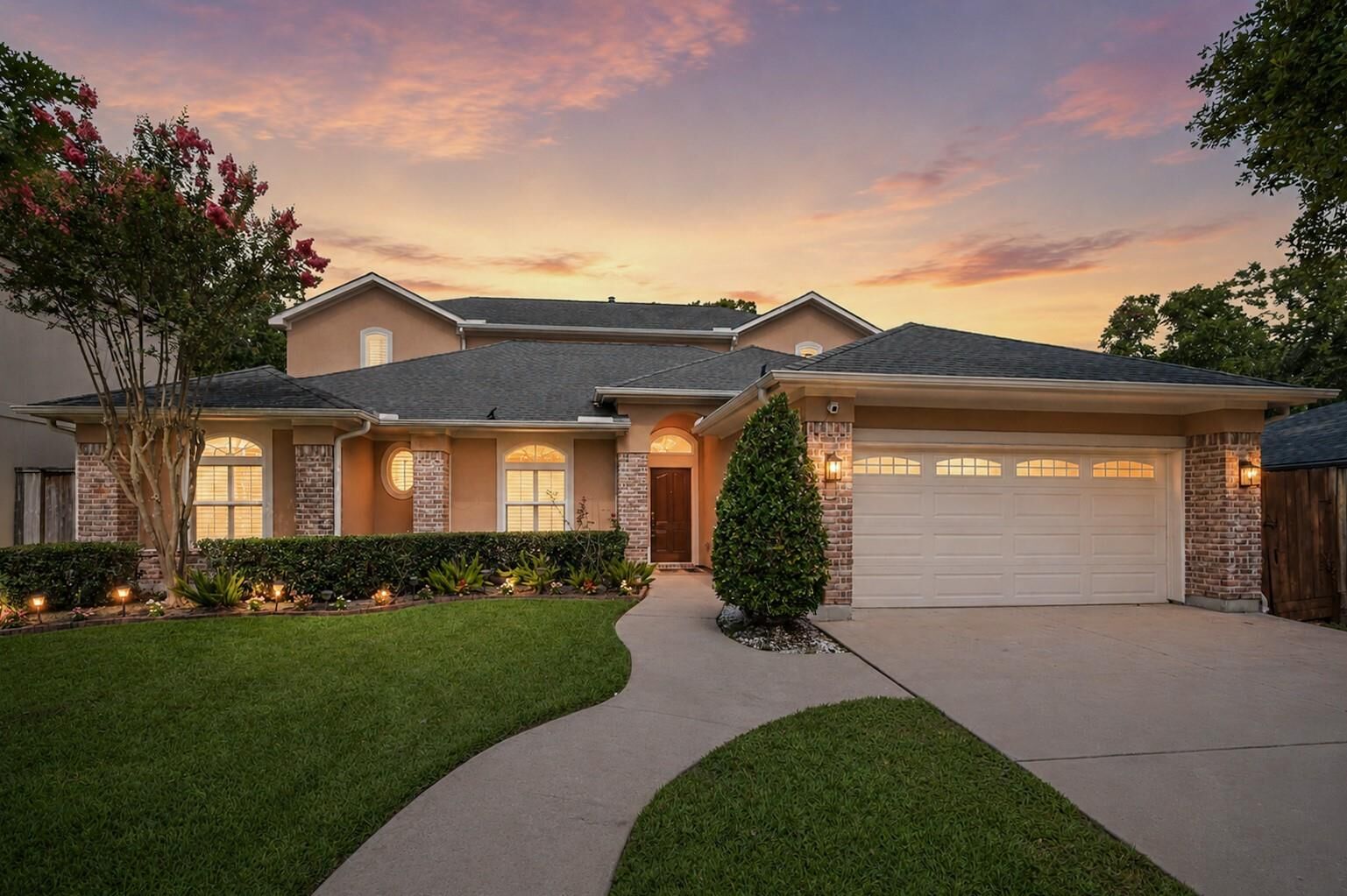 Property Photo: 9406 Bevlyn Drive TX 77025