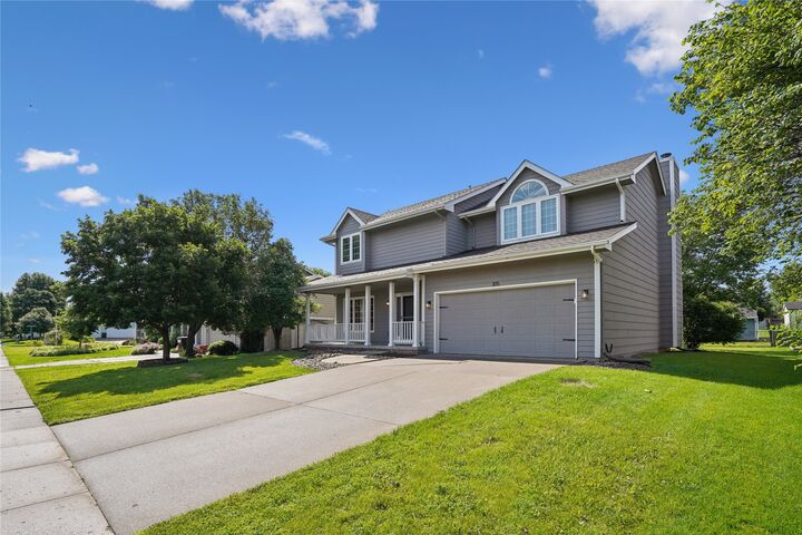 Property Photo:  305 NE 16th Street  IA 50021 