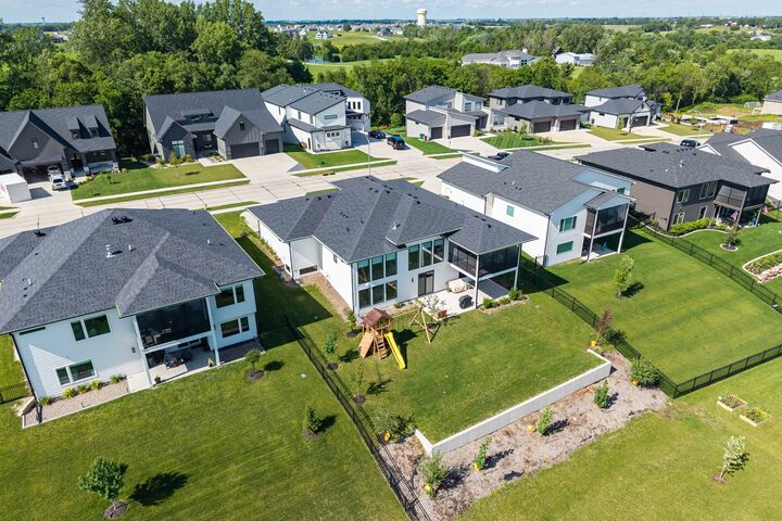 Property Photo: 17734 Townsend Drive IA 50325
