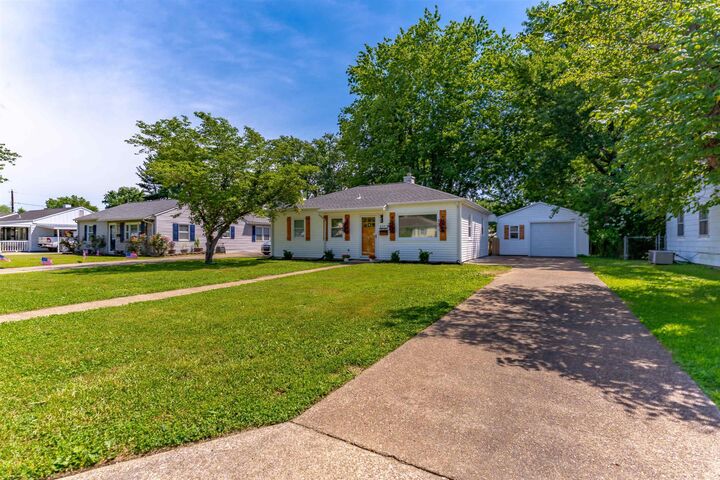 Property Photo: 3317 Stratford Road IN 47710