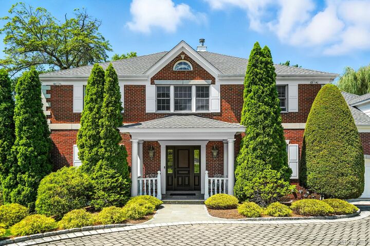 Property Photo:  33 Hevelyne Road  NY 10523 