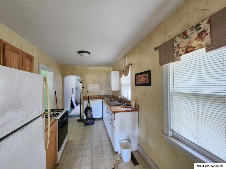 Property Photo:  40 27th SW  IA 50401 