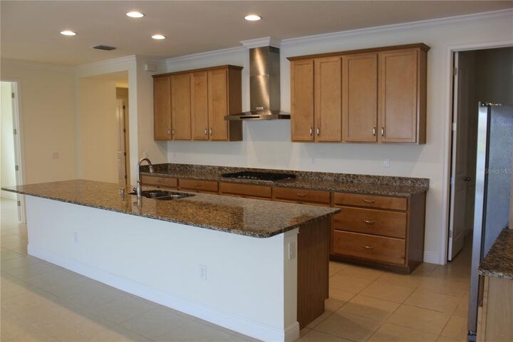 Property Photo:  5826 Long Shore Loop  FL 34238 