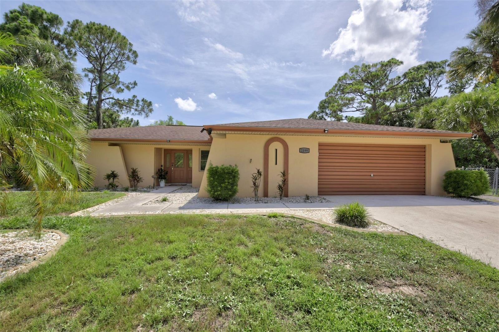 Property Photo:  2199 Bendway Drive  FL 33948 