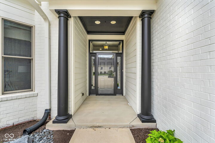 Property Photo:  15268 Kampen Circle  IN 46033 