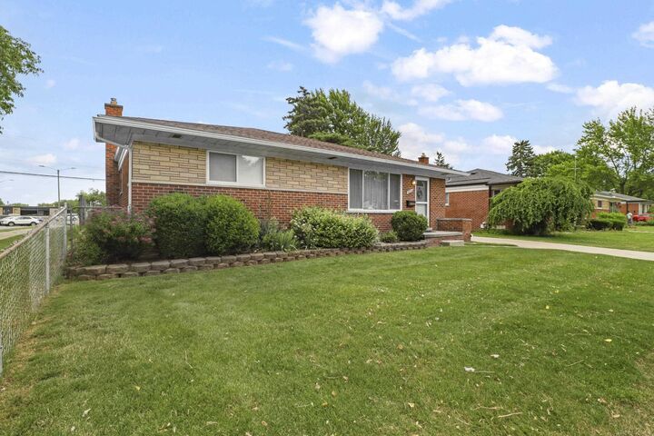 Property Photo:  28450 Suburban Drive  MI 48088 