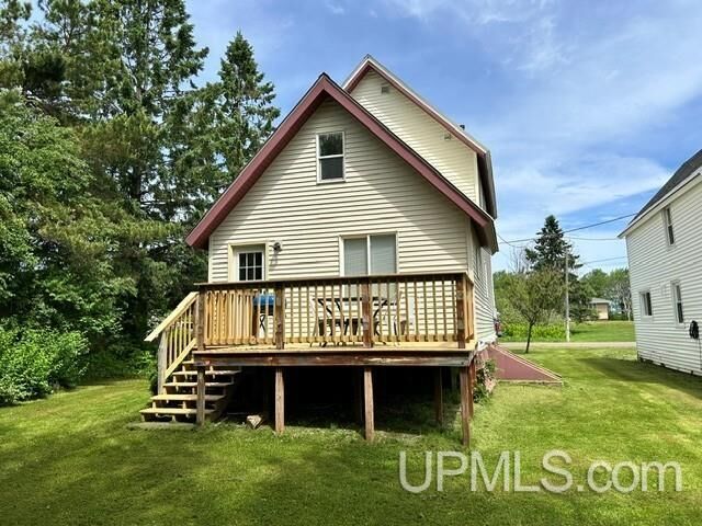 Property Photo: 19 5th Street MI 49963