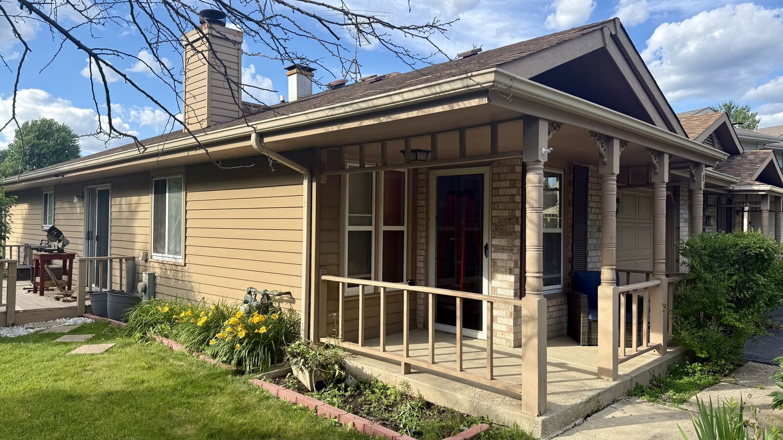 Property Photo:  151 Pier Court  IL 60565 