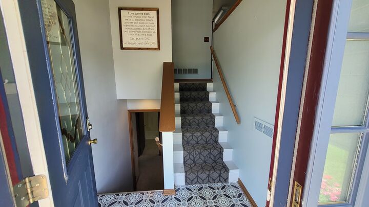 Property Photo:  715 Cherry Tree Lane  IL 60135 