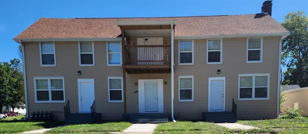 Property Photo: 2304 S 4th Street IL 61104