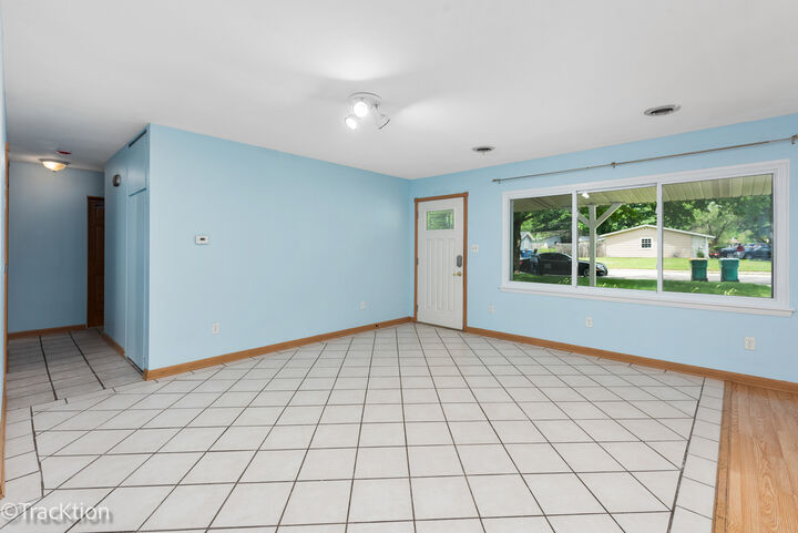 Property Photo:  34 Scarsdale Road  IL 60538 