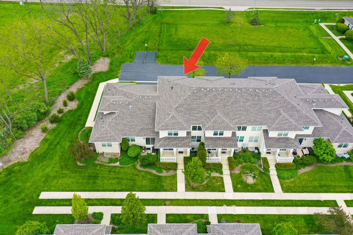 Property Photo:  1274 Walnut Glen Drive  IL 60014 