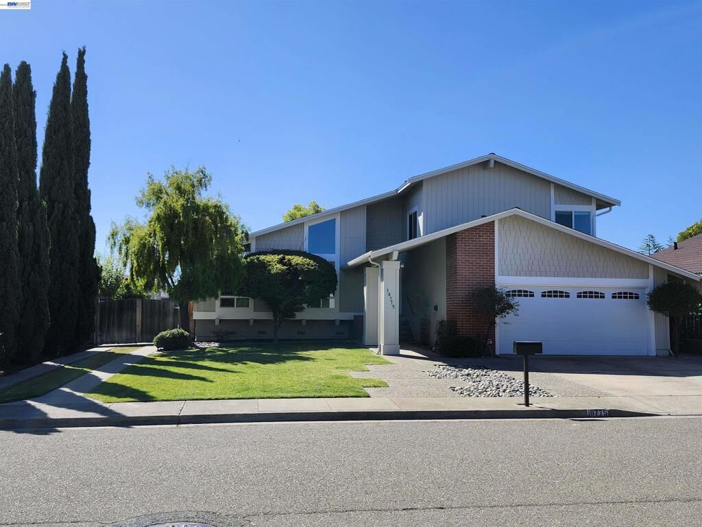 Property Photo: 18775 E Cavendish Dr CA 94552