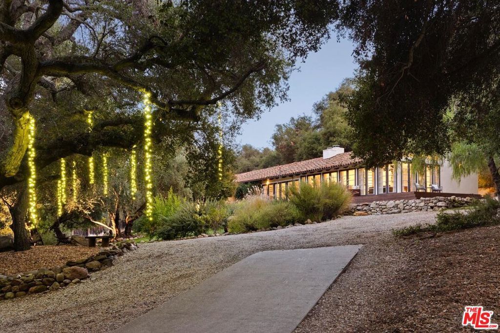 Property Photo:  647 Old Topanga Canyon Road  CA 90290 