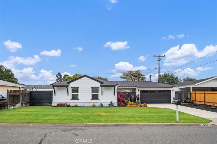 Property Photo: 557 S Rosalind CA 92869