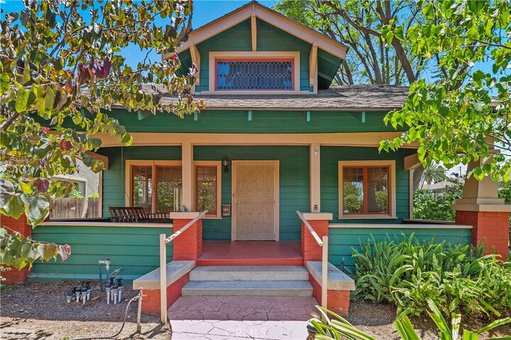 Property Photo: 3892 Oakwood Place CA 92506