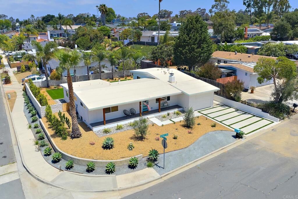 Property Photo:  1710 Valley Place  CA 92008 