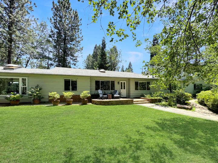 Property Photo:  792 Acorn Way  CA 95722 