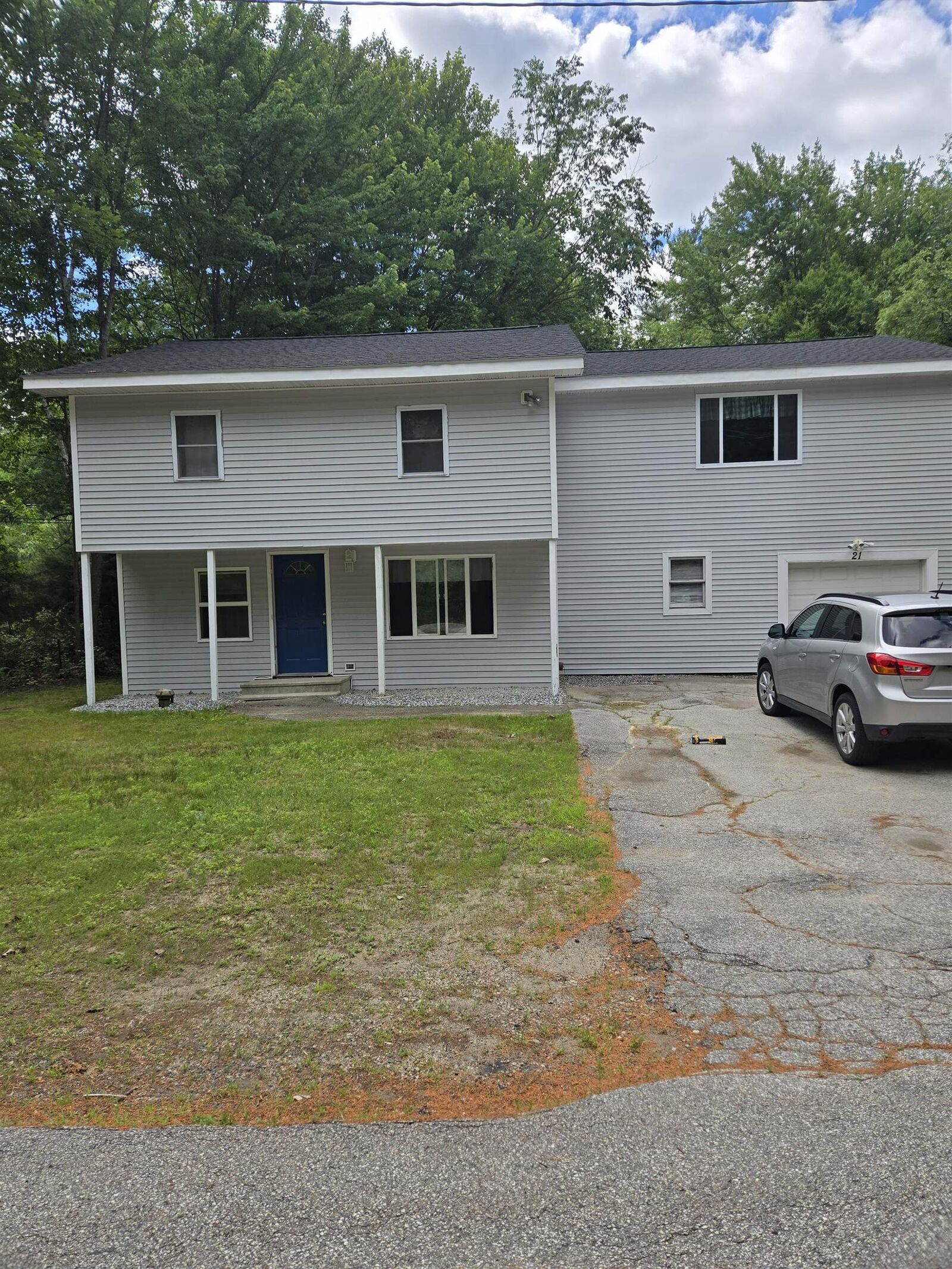 Property Photo: 21 Auburndale Lane Lane NH 03032
