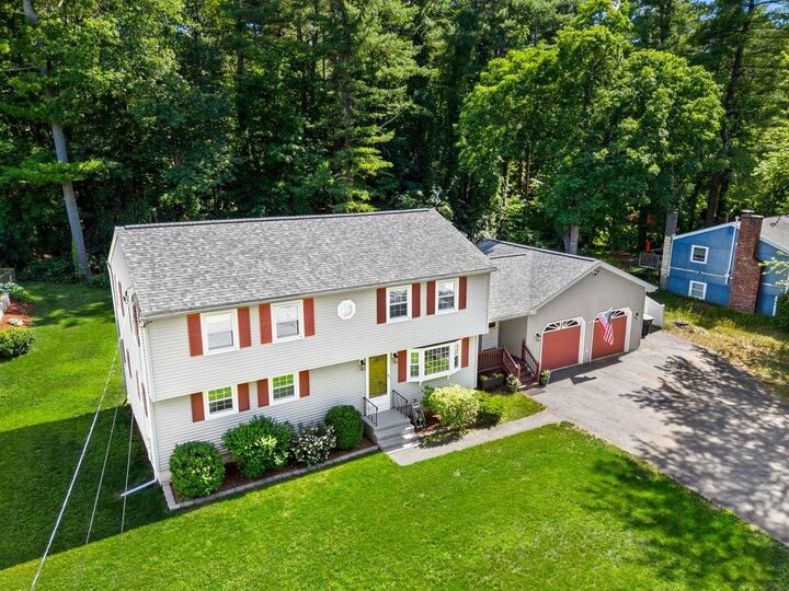 Property Photo: 19 Yarmouth Drive NH 03062