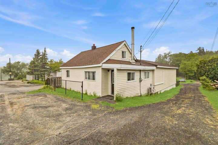 Property Photo:  865 Prospect Road  NS B3T 1P4 
