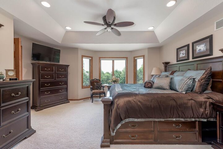 Property Photo: 58049 227th Street MN 56001